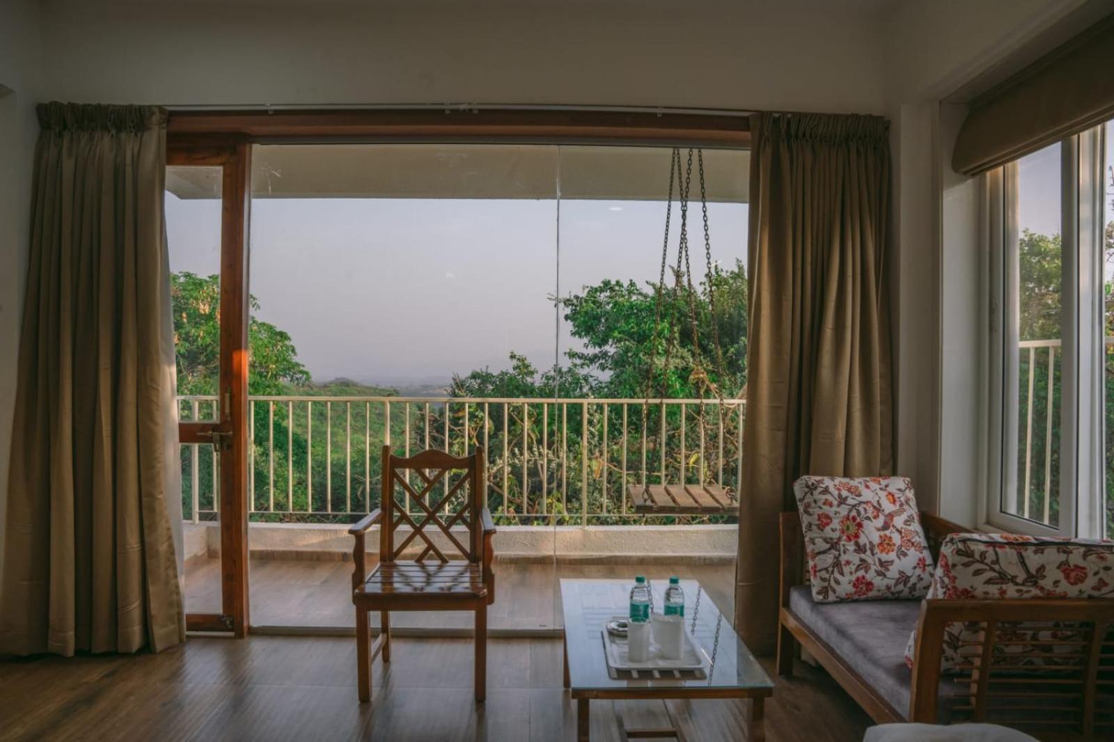 Eshi Resorts And Restaurant - Bhimashankars Jungle Luxury Resort Taleghar Экстерьер фото