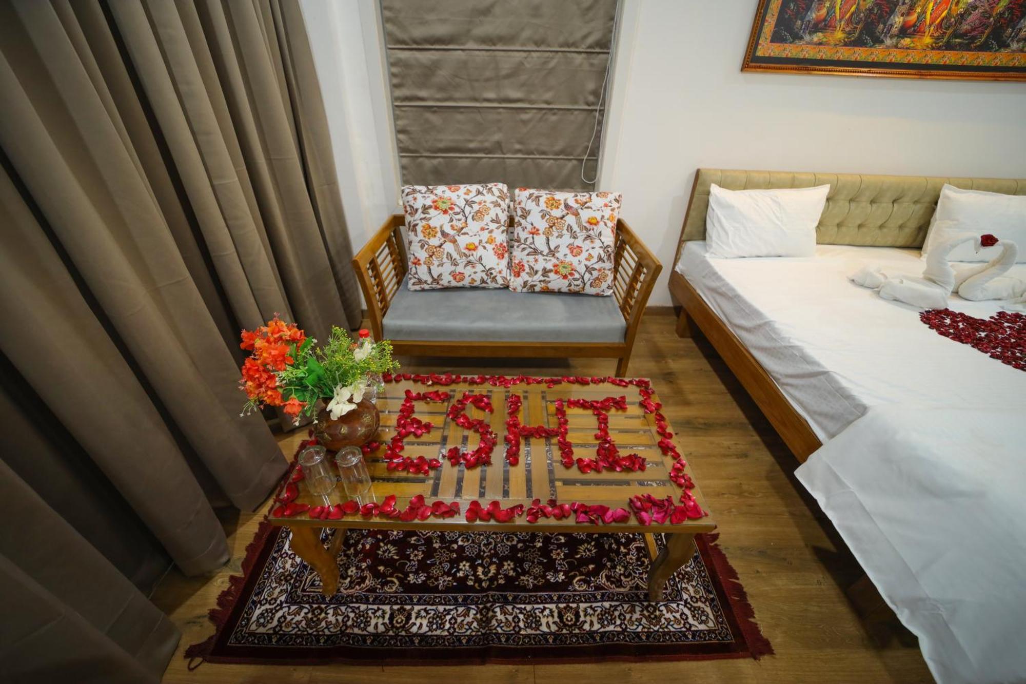 Eshi Resorts And Restaurant - Bhimashankars Jungle Luxury Resort Taleghar Экстерьер фото