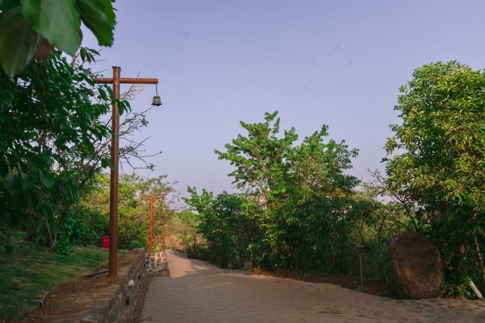 Eshi Resorts And Restaurant - Bhimashankars Jungle Luxury Resort Taleghar Экстерьер фото
